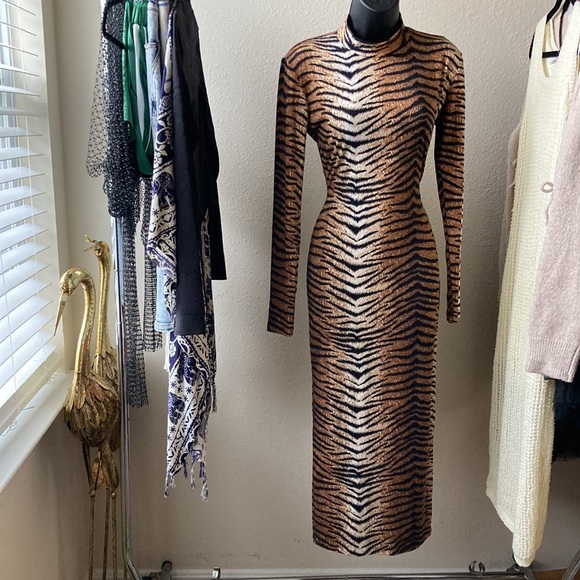 Tiger Print Long Sleeve Midi Dress - Picture 3 of 5